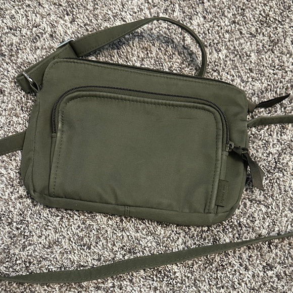 Vera Bradley Other - Vera Bradley Olive Green Crossbody Bag